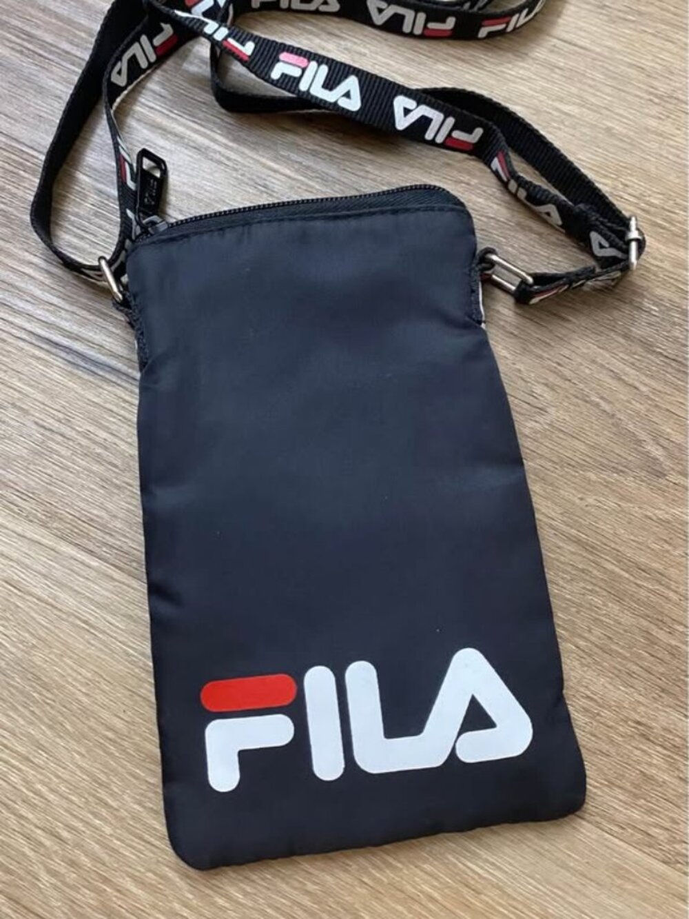 Fila Exclusive Messenger Bag – Black Mini Crossbody Grab-and-Go Bag